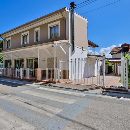 Il Pineto Paestum Food & Rooms Bagian luar foto
