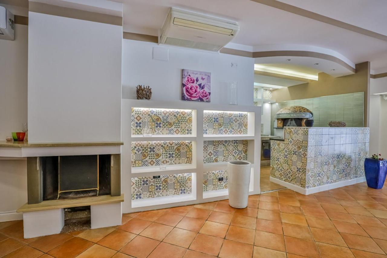Il Pineto Paestum Food & Rooms Bagian luar foto
